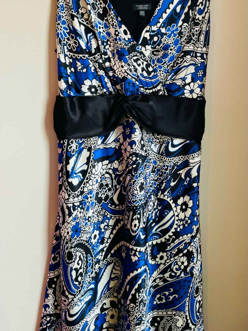 dressbarn Blue Black Cream Paisley V-Neck Dress